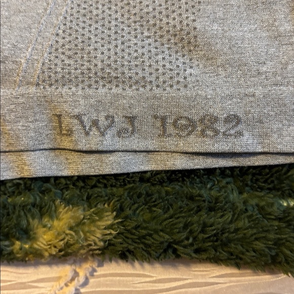 LWJ 1982 Top - Picture 7 of 8